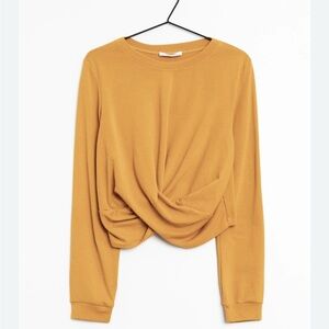Zara Women's Twist Front Top sweatshirt